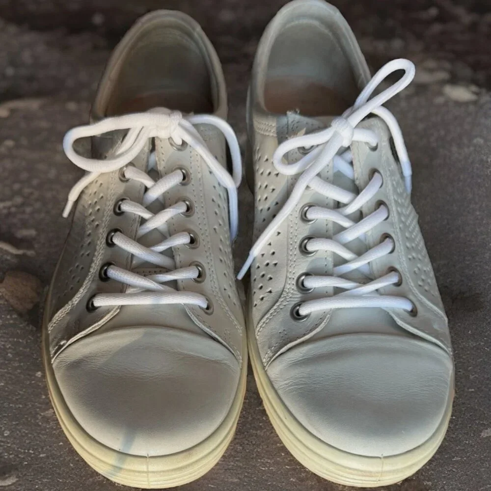 (9) ECCO Soft 7 Trend Tie Perforated Light Gray Leather Low Top Casual Sneakers